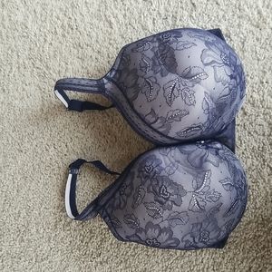Cacique underwire bra in 38I